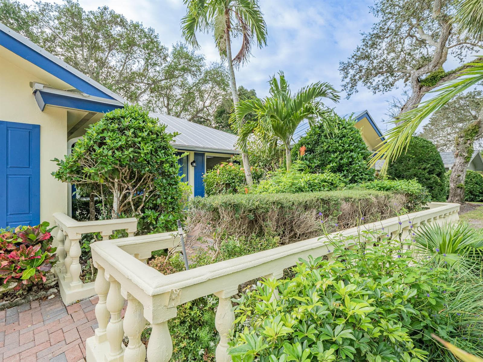 626 Honeysuckle Lane, Vero Beach, FL 32963 photo 3