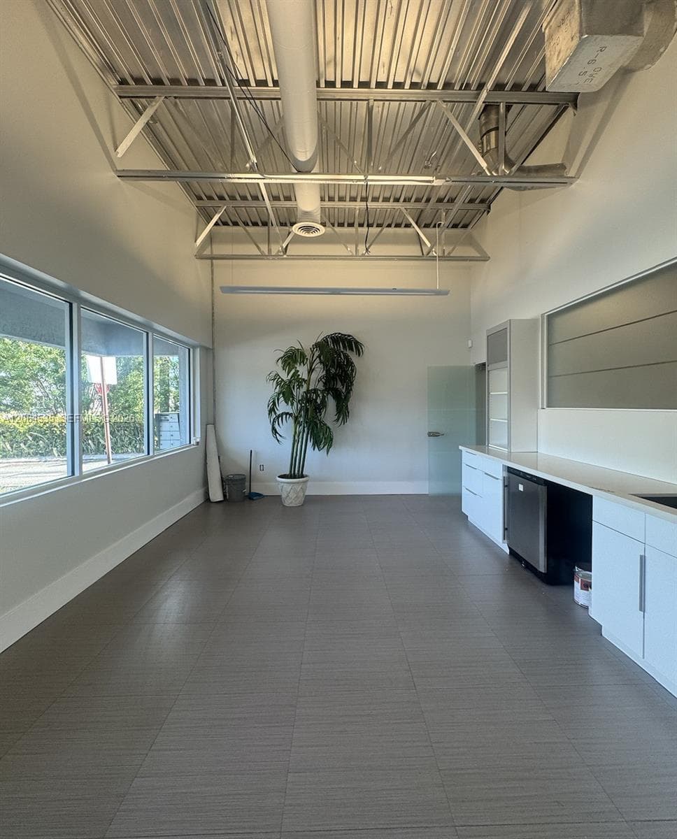 3098 Stirling Rd # 101, Hollywood, FL 33021 photo 2