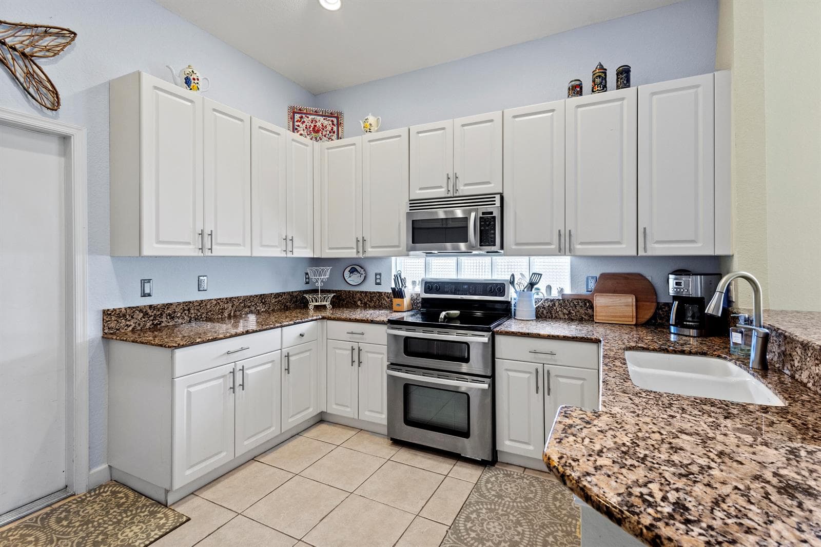 7085 SE CRICKET Court, Stuart, FL 34997 photo 2