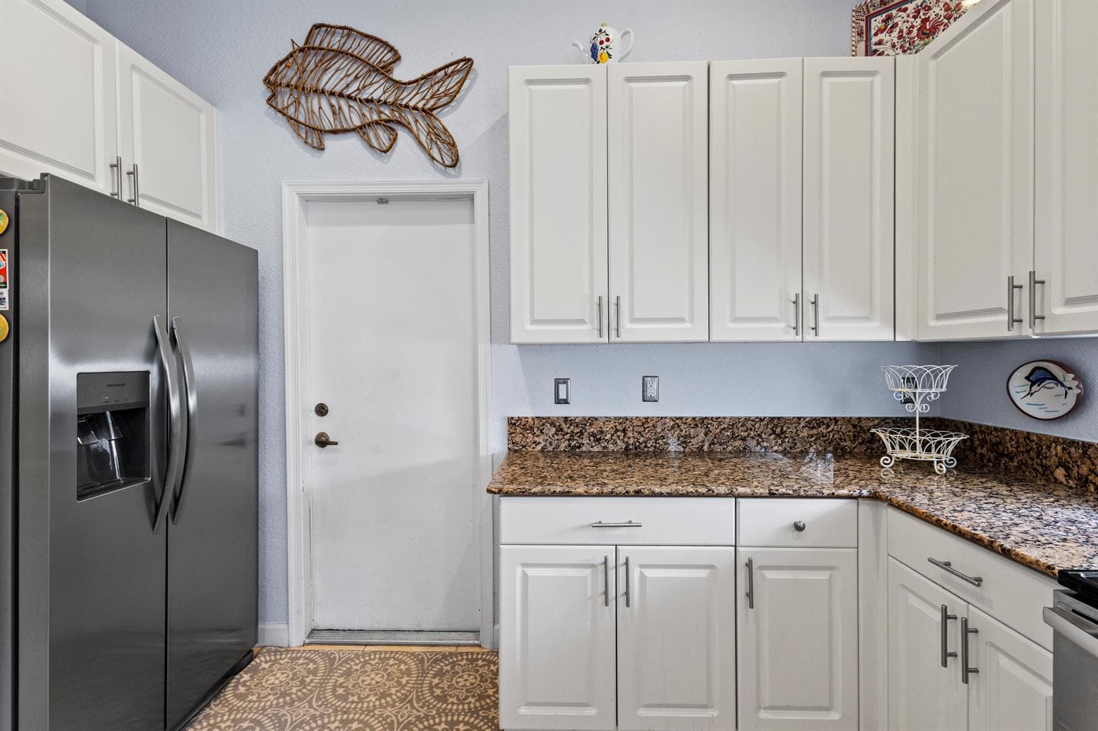 7085 SE CRICKET Court, Stuart, FL 34997 photo 5