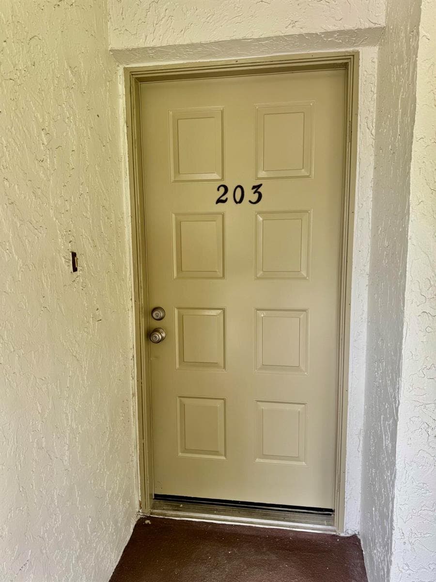 6962 Briarlake Circle # 203, Palm Beach Gardens, FL 33418 photo 2