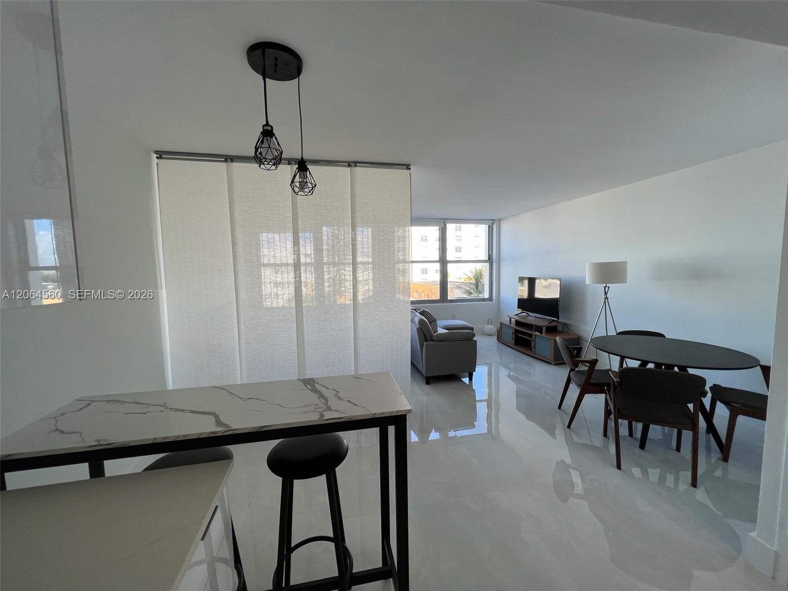 2899 Collins Ave # 610, Miami Beach, FL 33140 photo 2