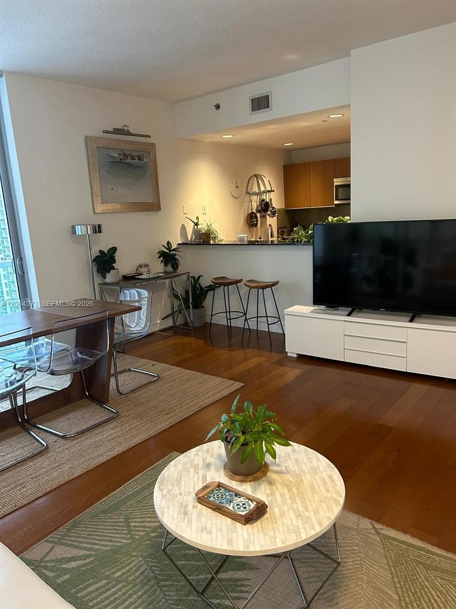 1060 Brickell Ave # 2717, Miami, FL 33131 photo 3