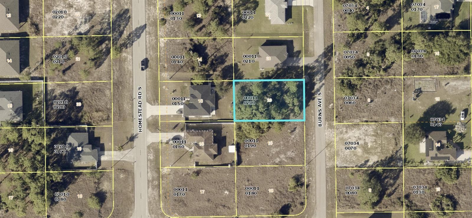 736 Burns Avenue S, Lehigh Acres, FL 33974 photo 2