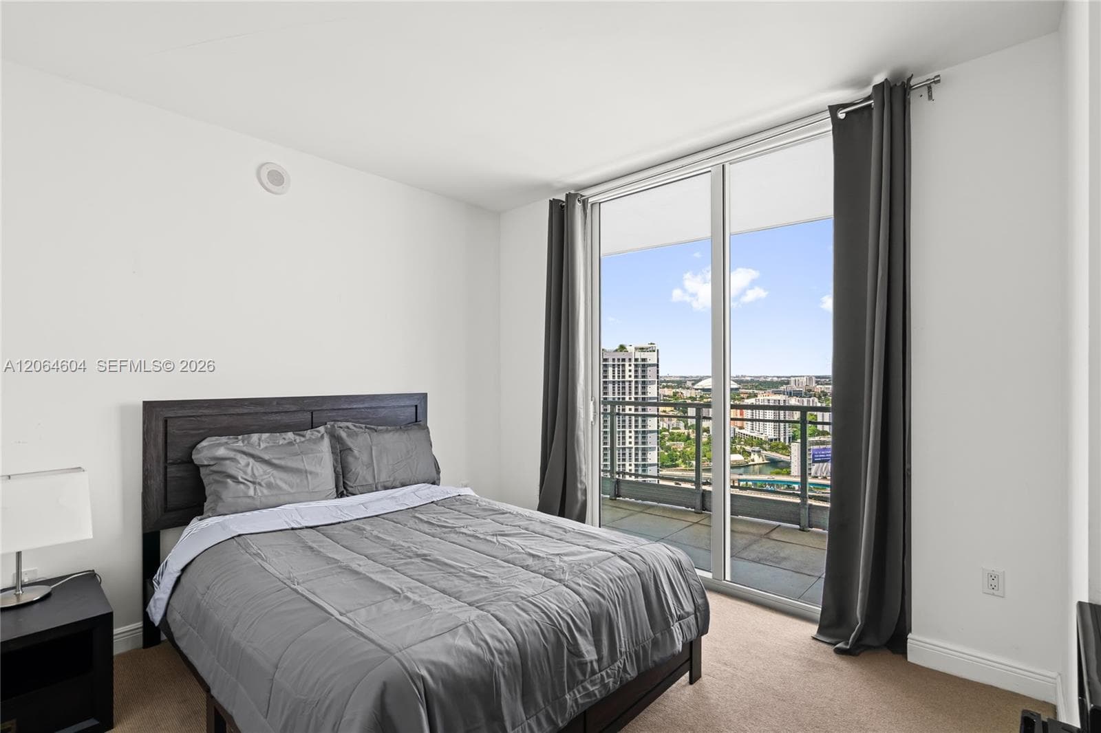 90 SW 3rd St # 3504, Miami, FL 33130 photo 5