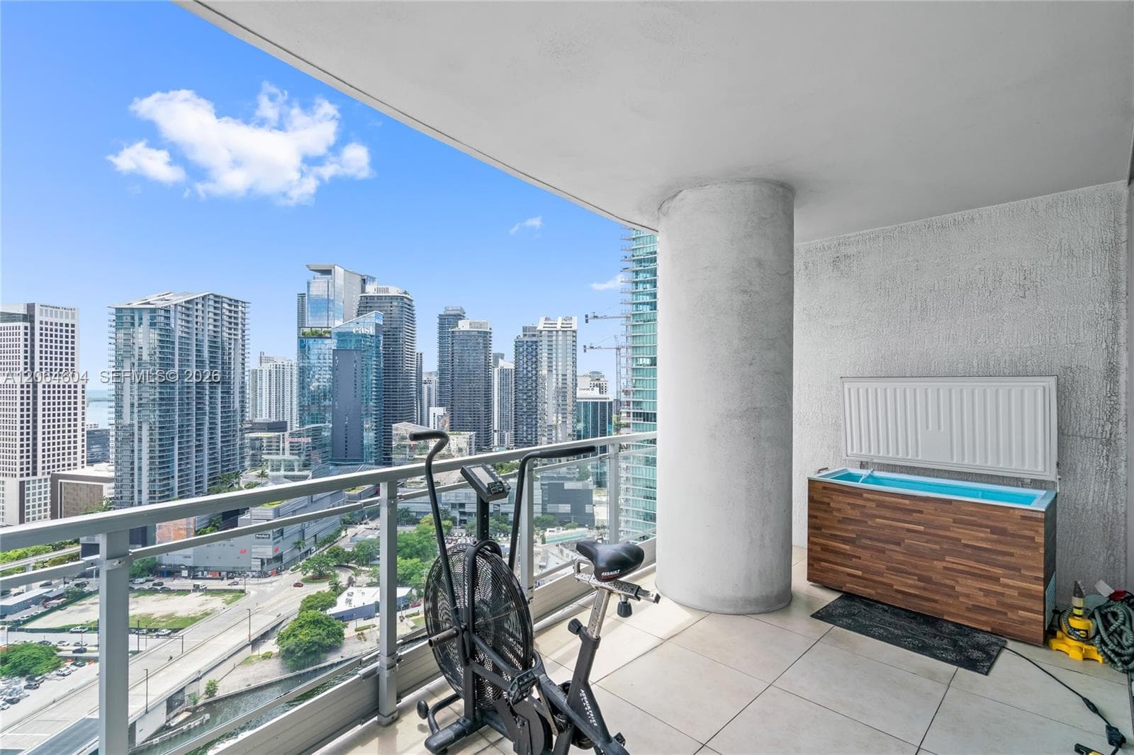 90 SW 3rd St # 3504, Miami, FL 33130 photo 4
