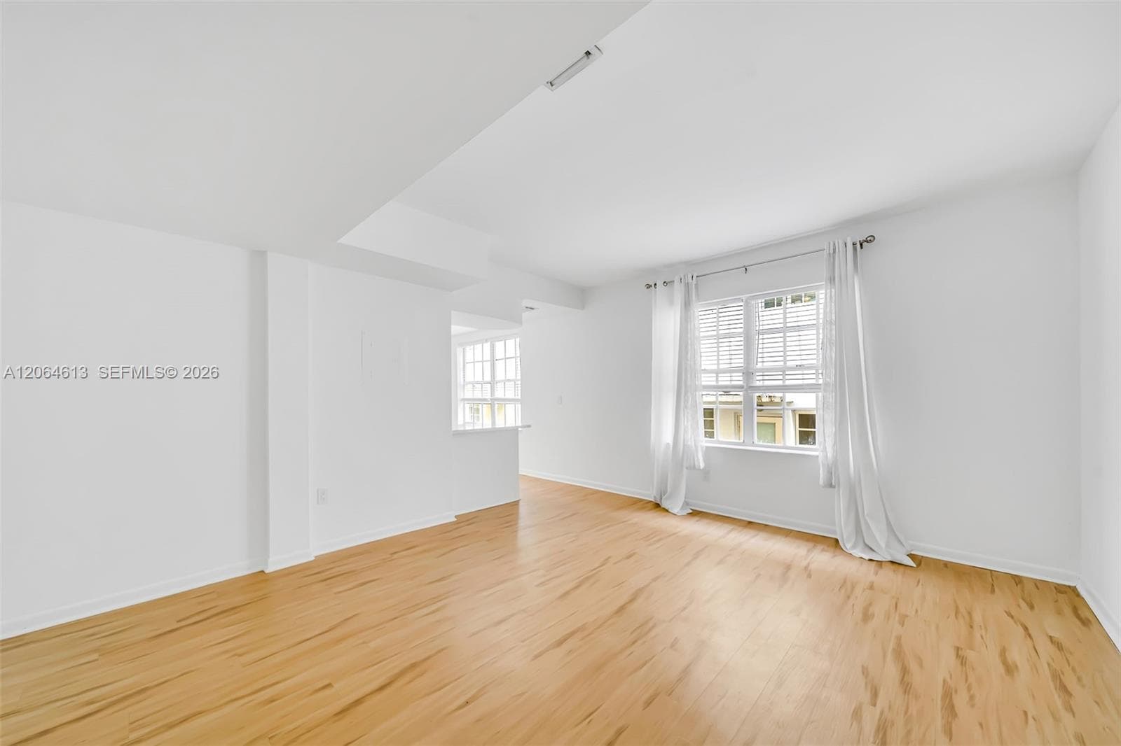 1051 Meridian Ave # 1D, Miami Beach, FL 33139 photo 3