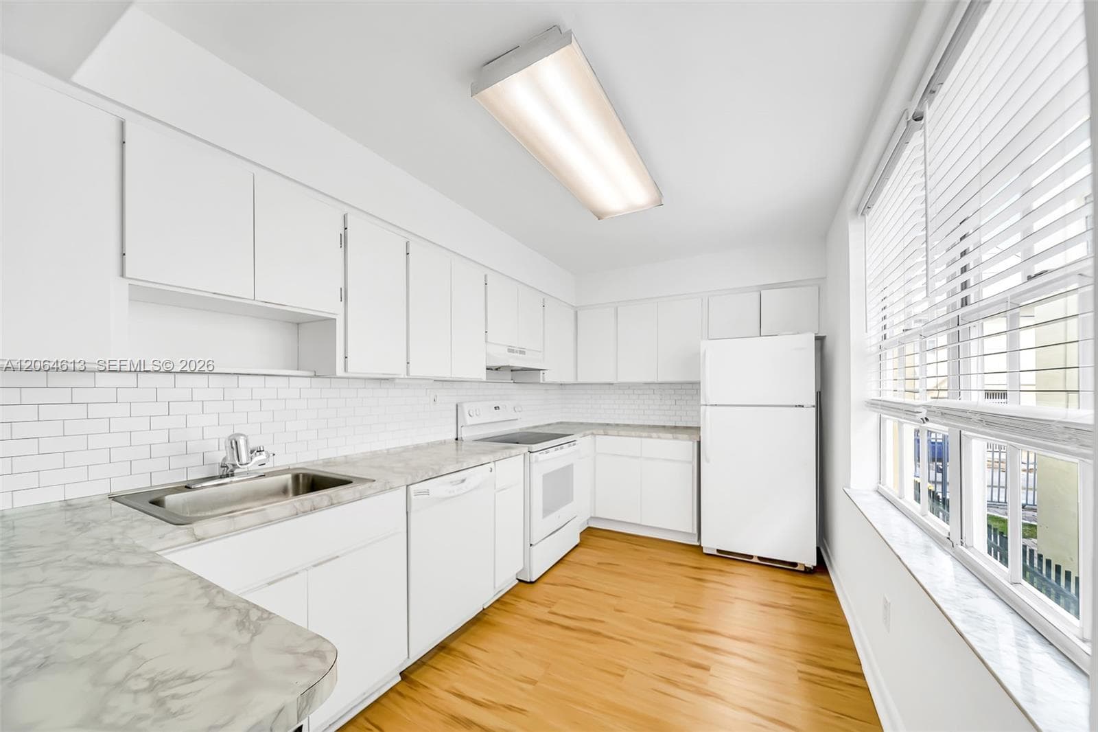 1051 Meridian Ave # 1D, Miami Beach, FL 33139 photo 5