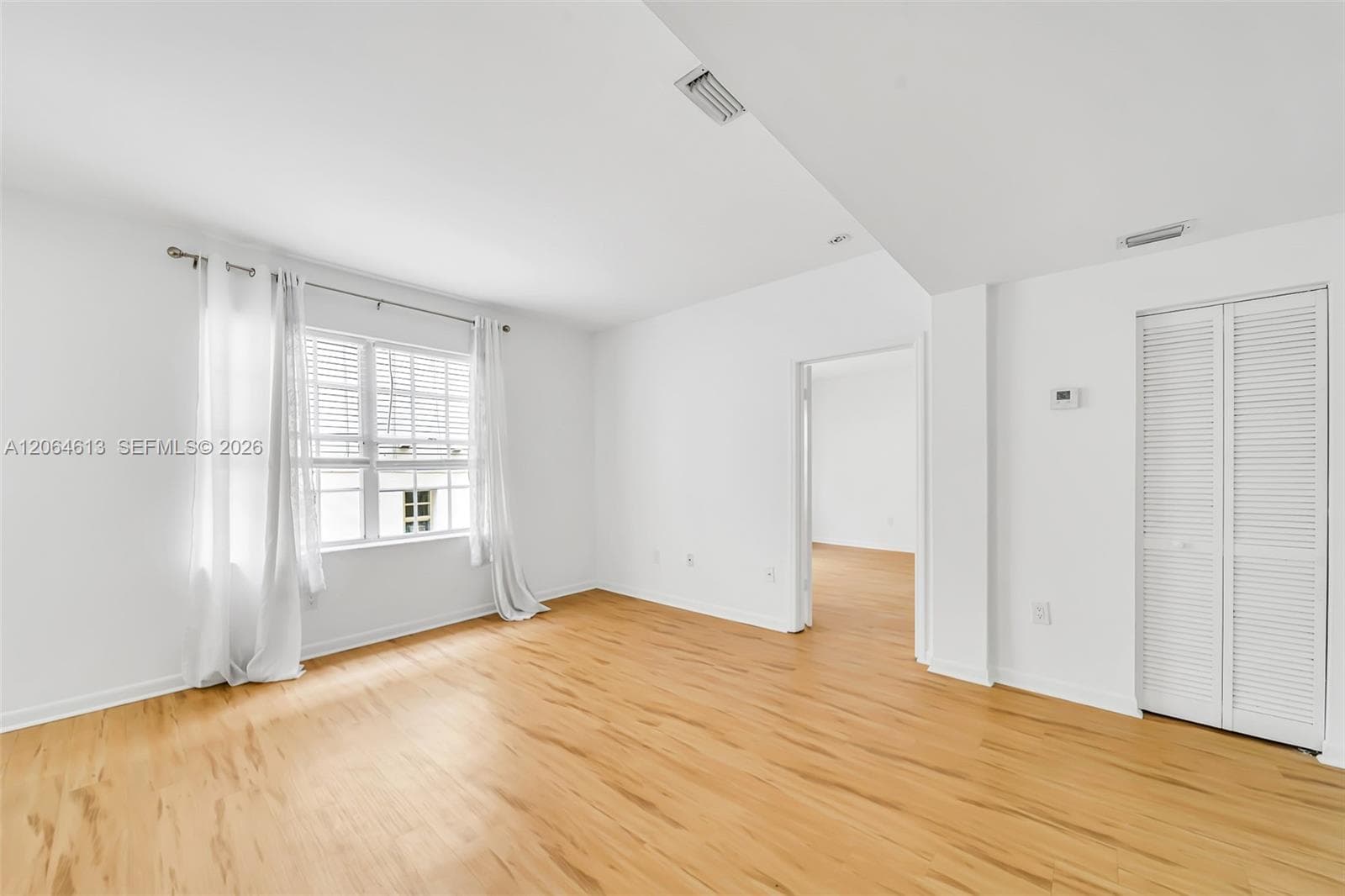 1051 Meridian Ave # 1D, Miami Beach, FL 33139 photo 4