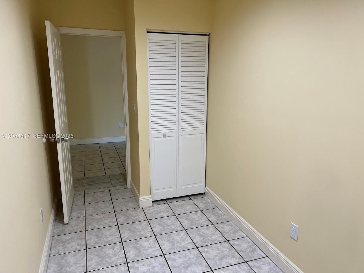 16982 NE 21st Ave # 16982, North Miami Beach, FL 33162 photo 4
