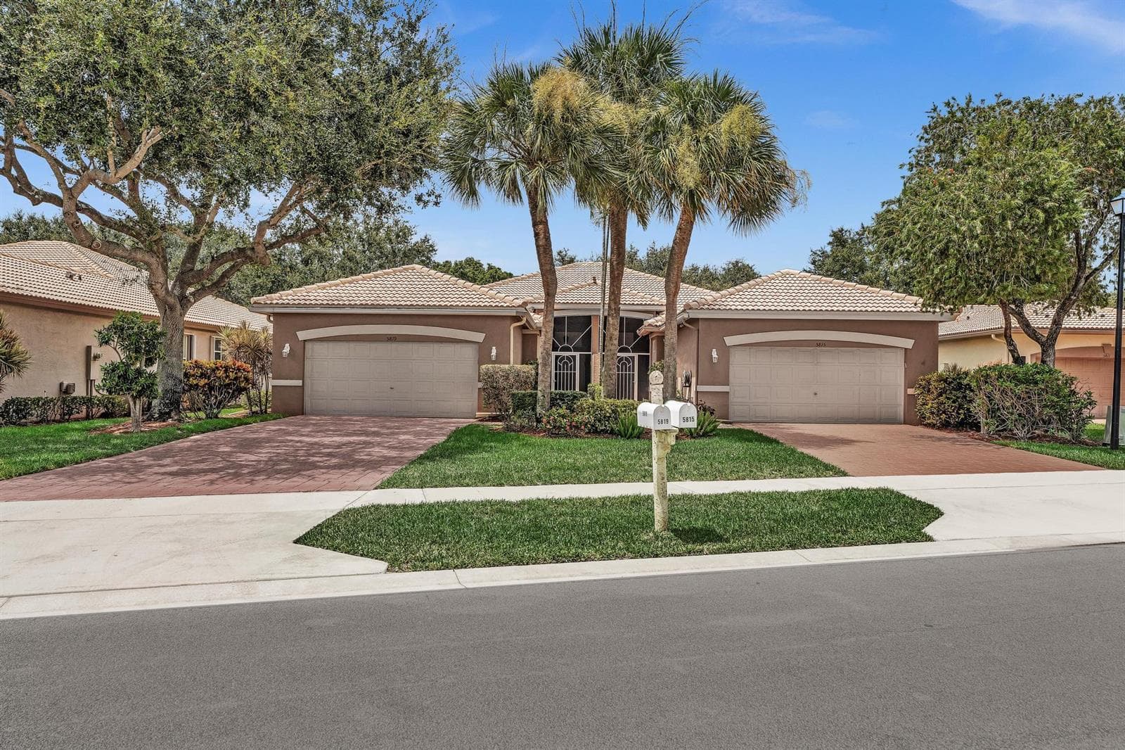 5819 GRAND HARBOUR Circle, Boynton Beach, FL 33437 photo 2