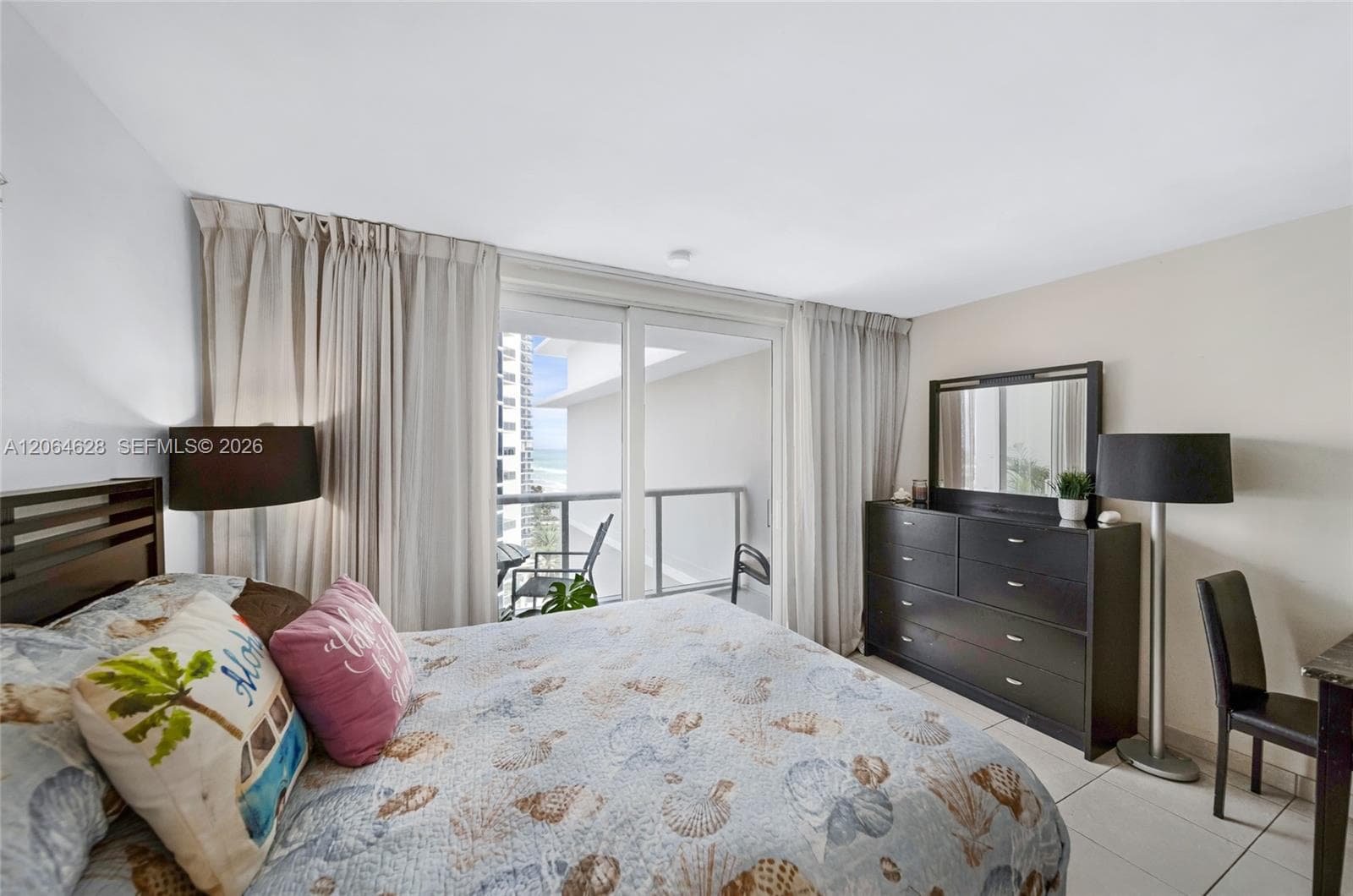 19201 Collins Ave # 1117, Sunny Isles Beach, FL 33160