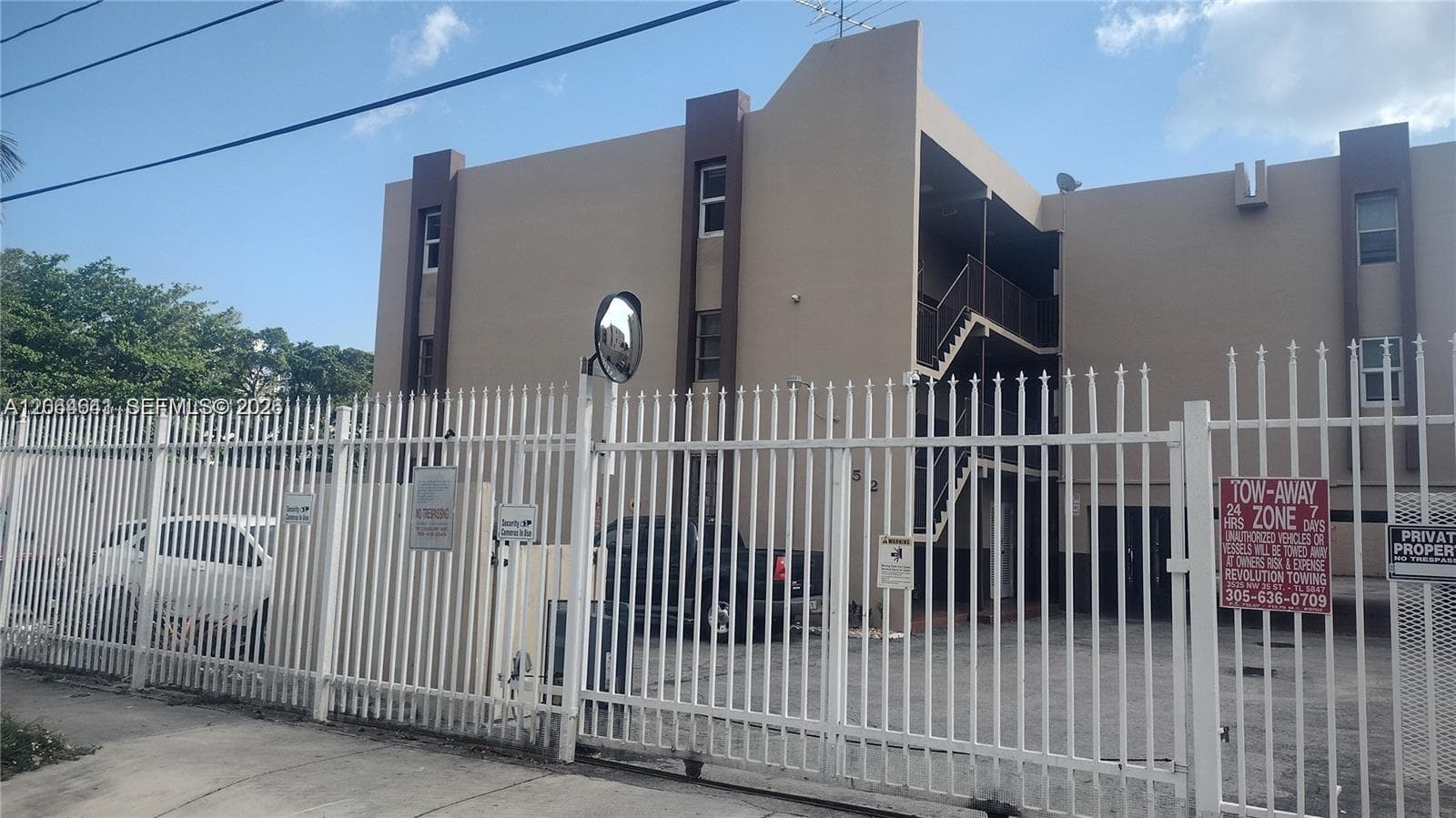 652 NW 3rd St # 305, Miami, FL 33128