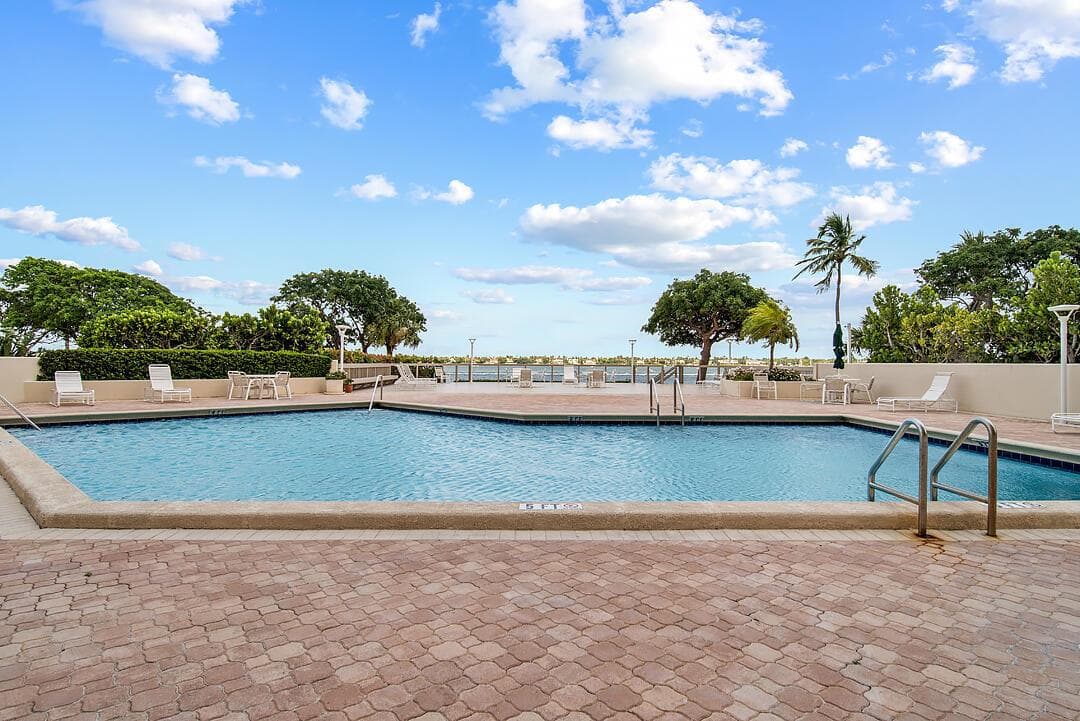 5600 N Flagler Drive # 2202, West Palm Beach, FL 33407 photo 4
