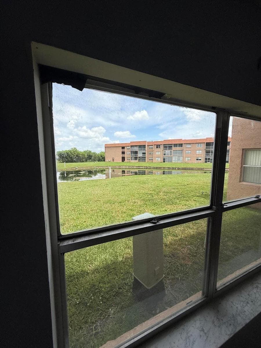 9881 SUNRISE LAKES Boulevard # 104, Sunrise, FL 33322 photo 4