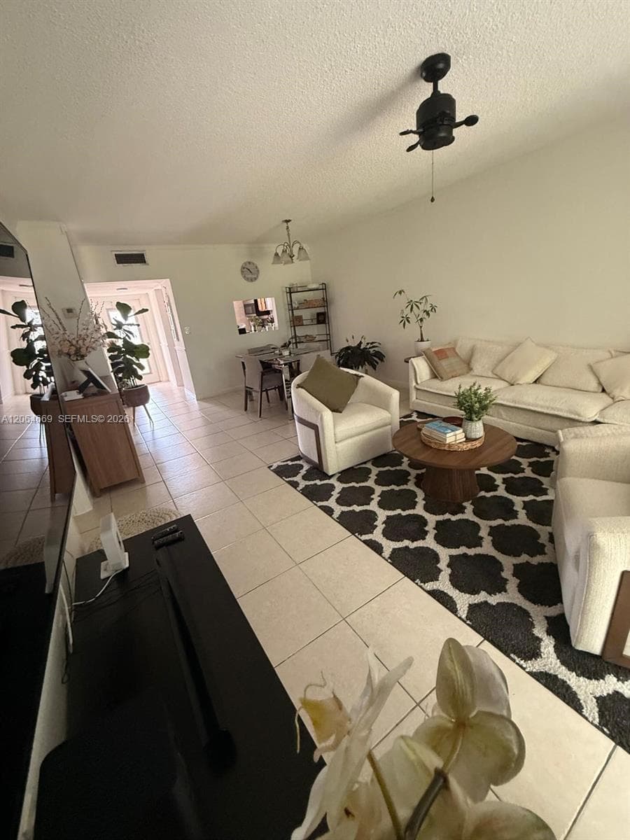 1055 Country Club Dr # 402, Margate, FL 33063 photo 2