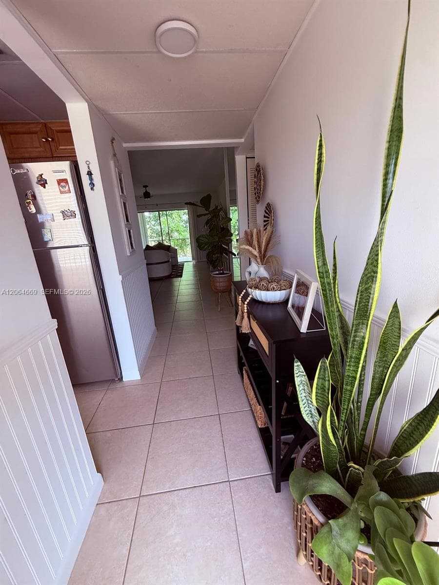 1055 Country Club Dr # 402, Margate, FL 33063 photo 3