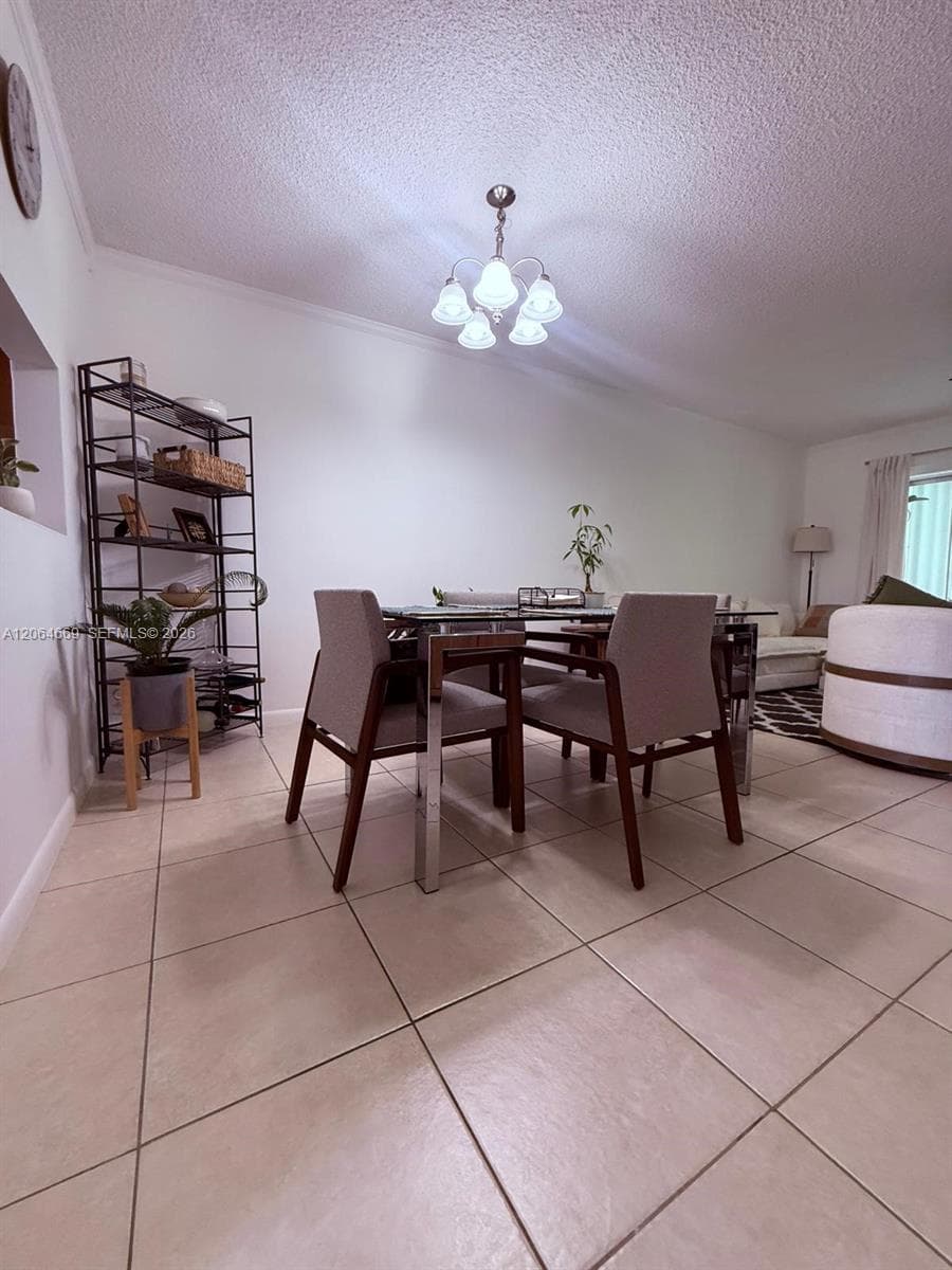 1055 Country Club Dr # 402, Margate, FL 33063 photo 4