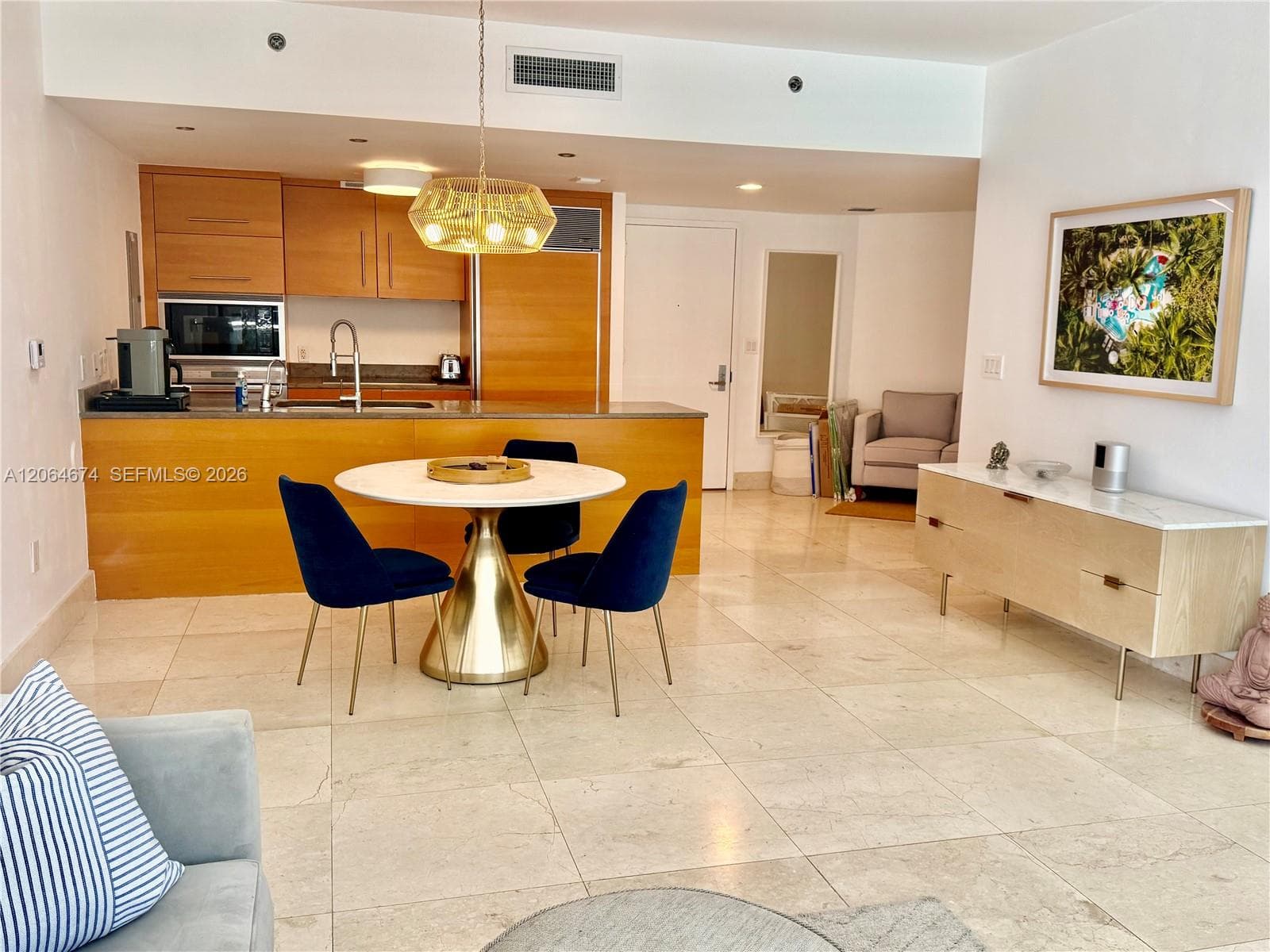 475 Brickell Ave # 1609, Miami, FL 33131 photo 2