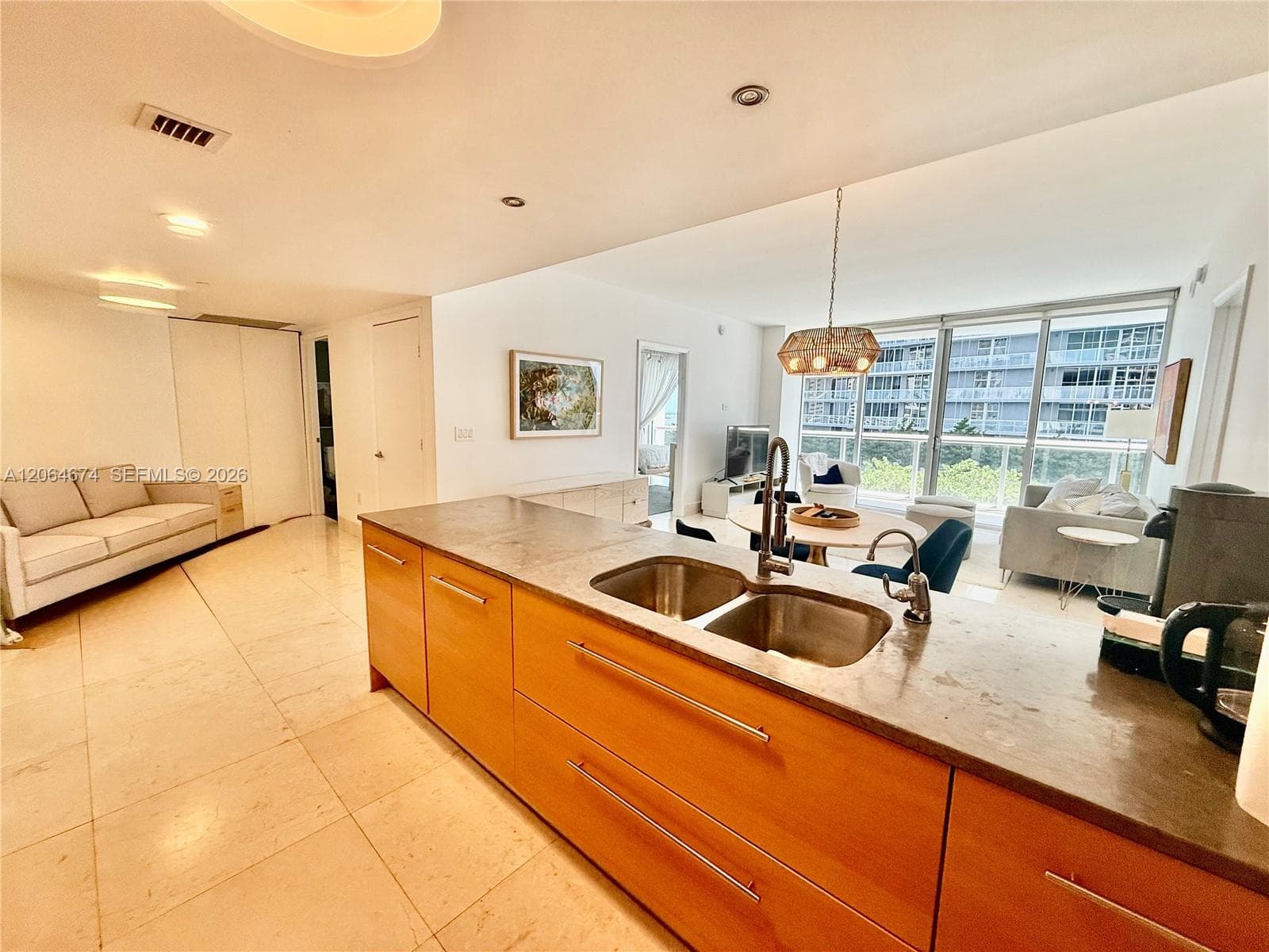 475 Brickell Ave # 1609, Miami, FL 33131 photo 3