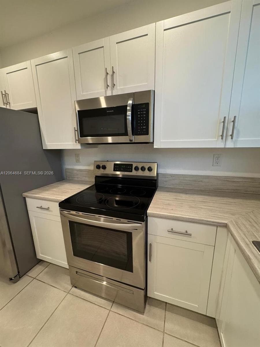 768 NE 206th Ter # 768, Miami, FL 33179 photo 5