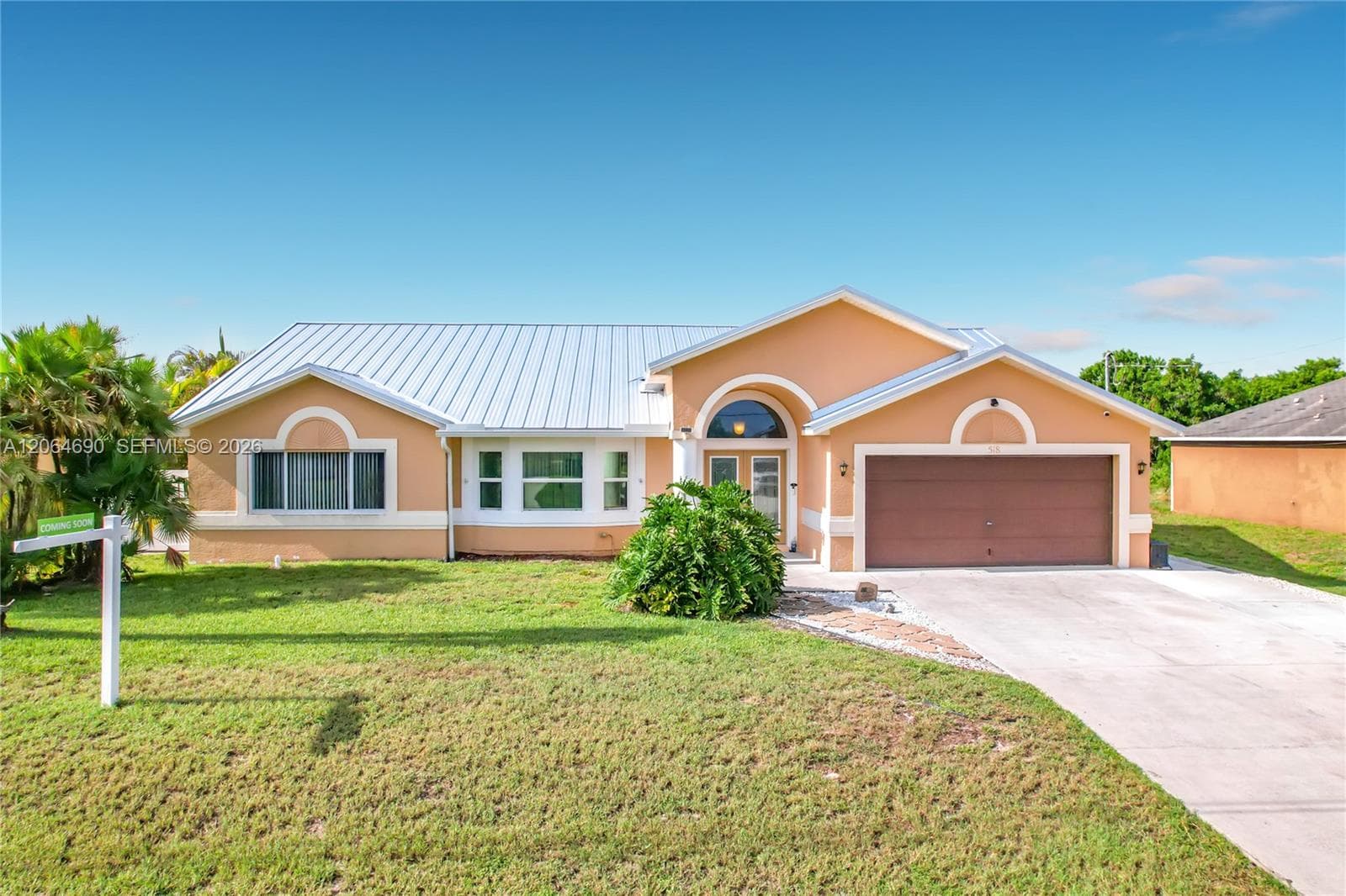 518 SW Lacroix Ave, Port St. Lucie, FL 34953