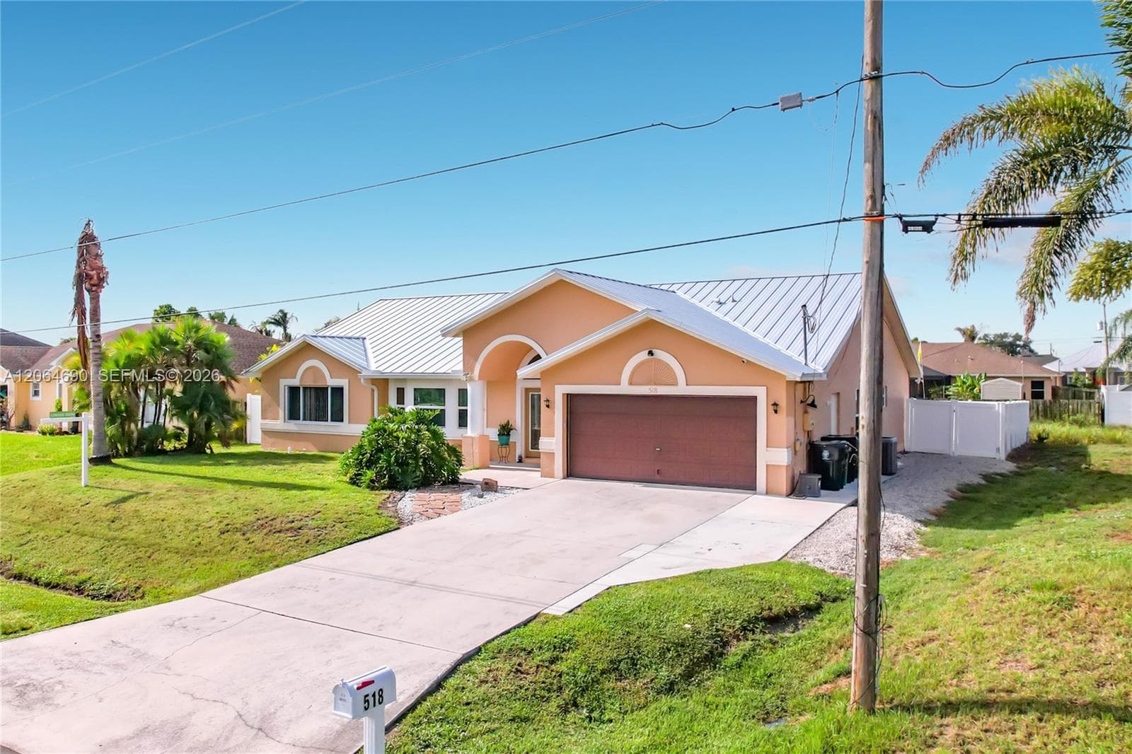 518 SW Lacroix Ave, Port St. Lucie, FL 34953 photo 4