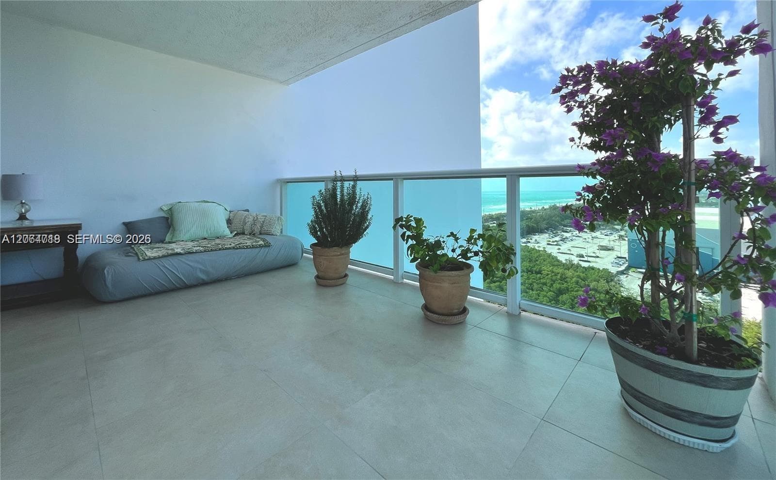 100 Bayview Dr # 1827, Sunny Isles Beach, FL 33160 photo 2