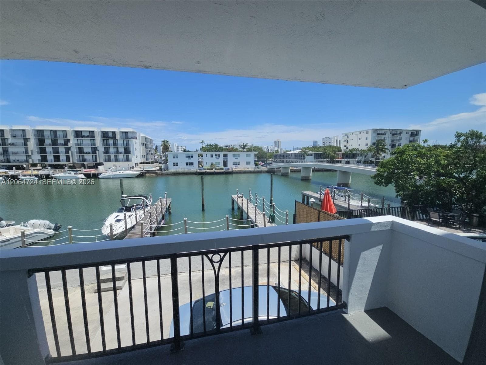 8101 Crespi Blvd # 403, Miami Beach, FL 33141