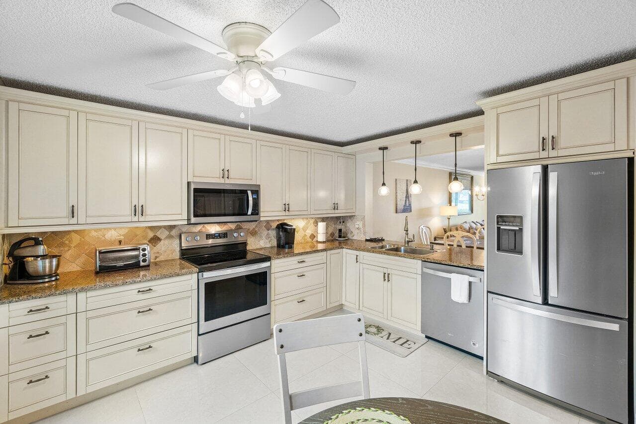5771 FAIRWAY PARK Court # 103, Boynton Beach, FL 33437 photo 3