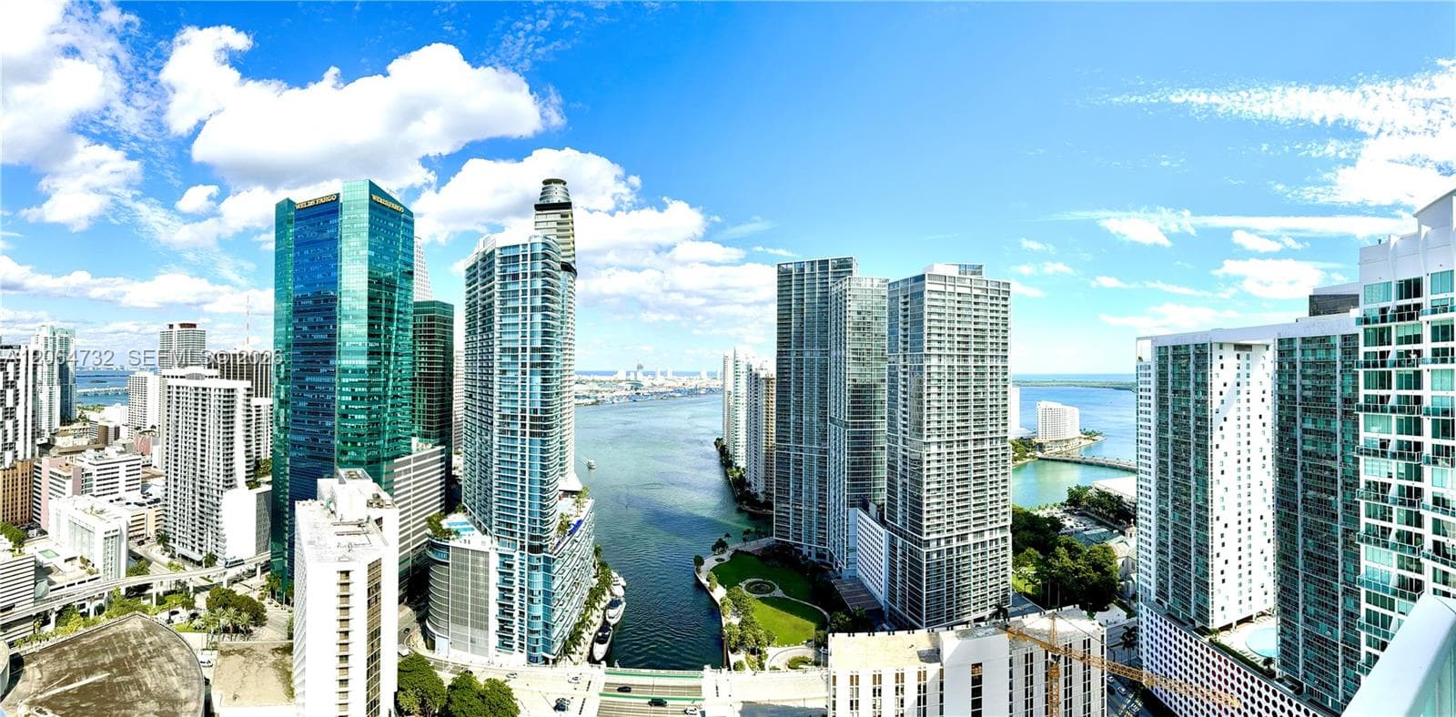 31 SE 5th St # 4214, Miami, FL 33131 photo 2
