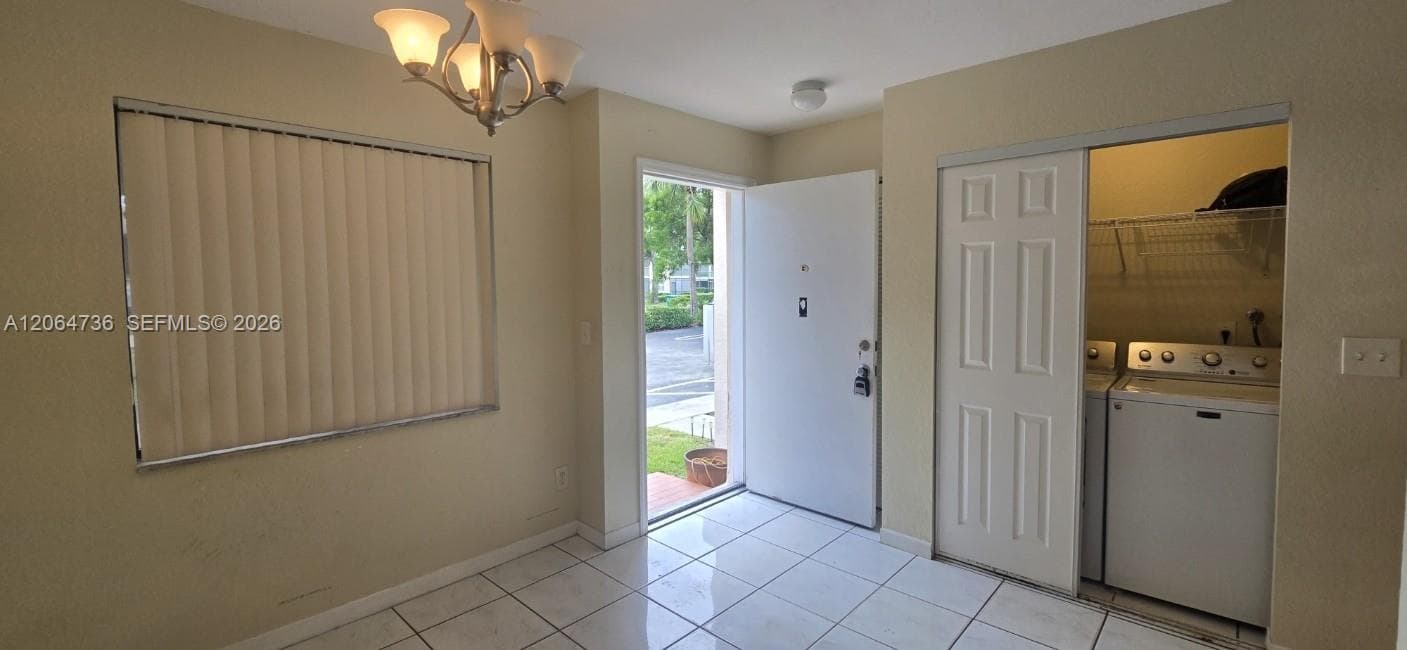 9092 NW 40th St # 4, Coral Springs, FL 33065 photo 2