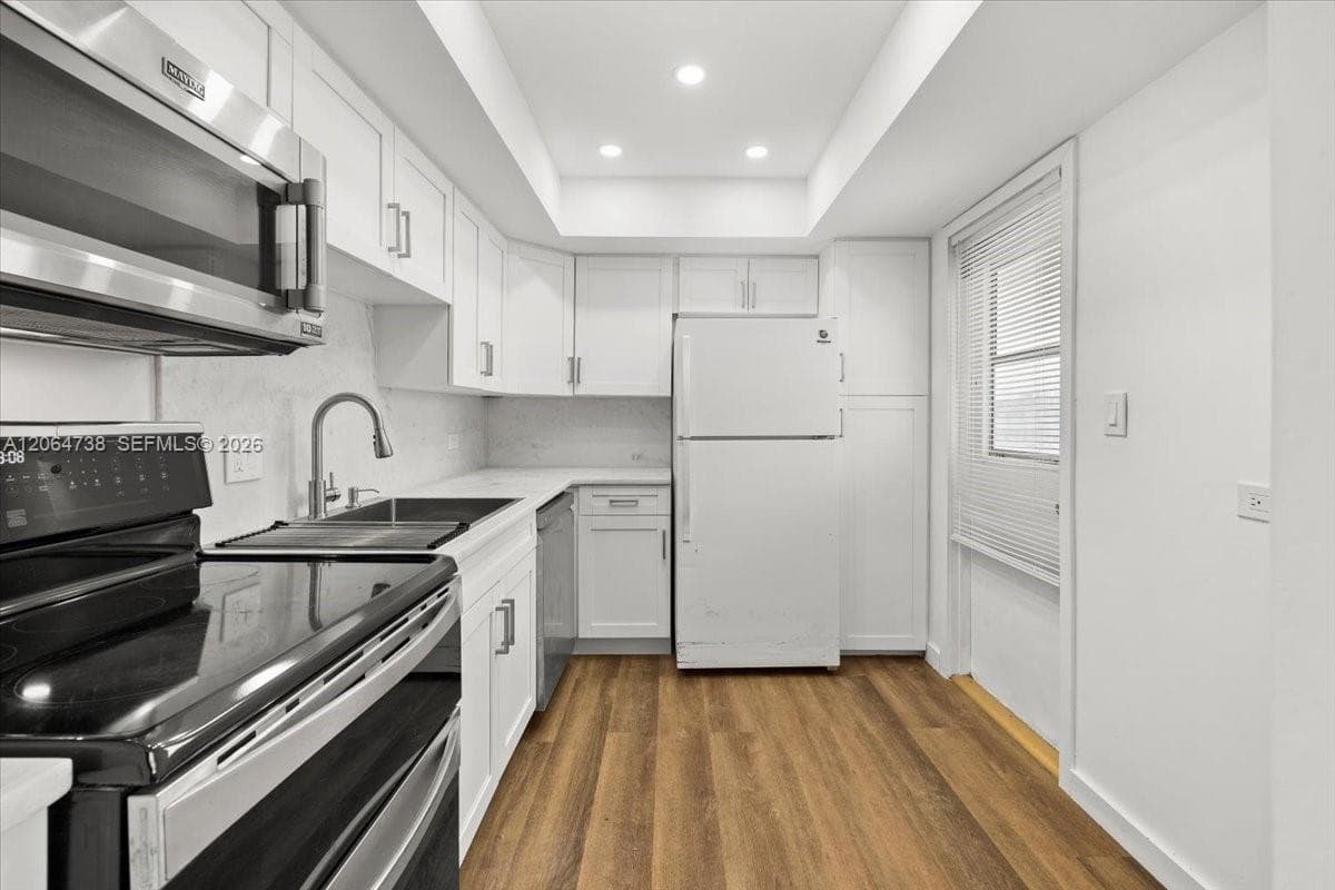 447 NE 195 th St # 414, Miami, FL 33179 photo 3