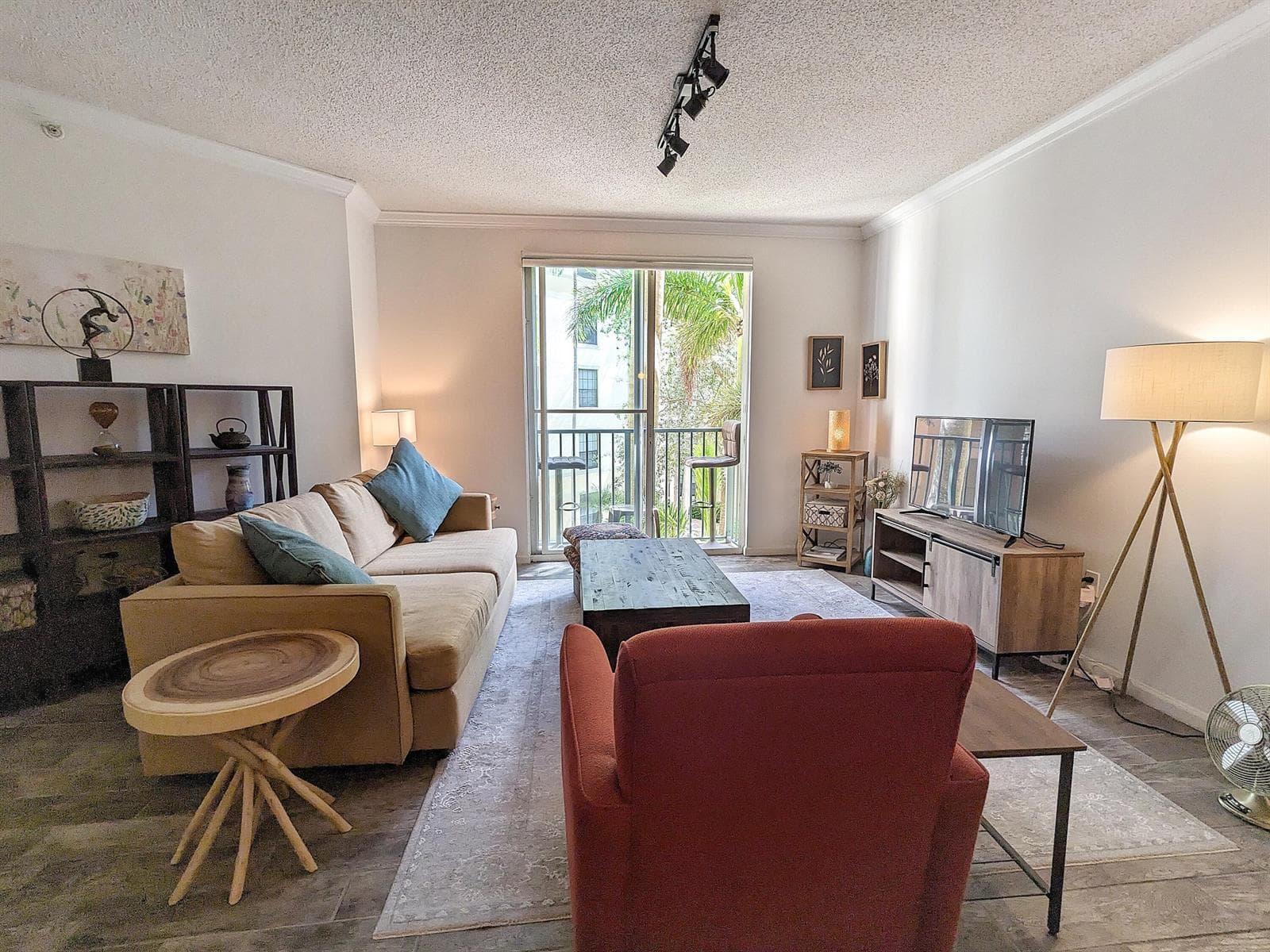 630 S Sapodilla Avenue # 308, West Palm Beach, FL 33401 photo 4