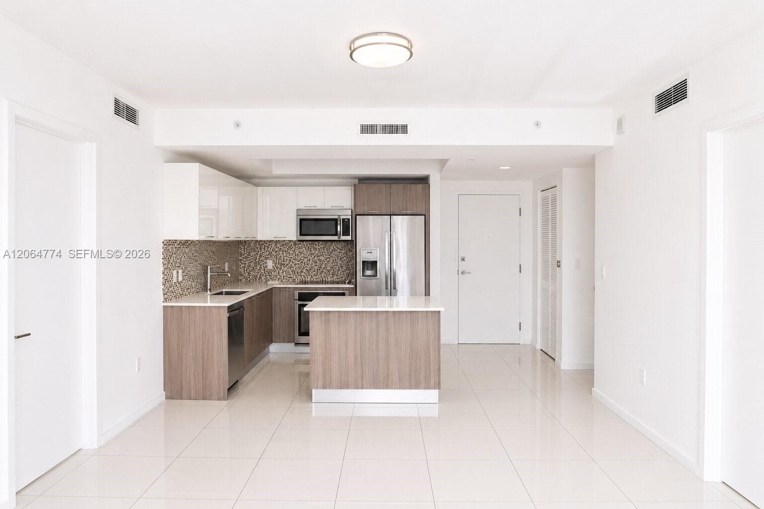5300 E Paseo Blvd # 1409, Doral, FL 33166 photo 2