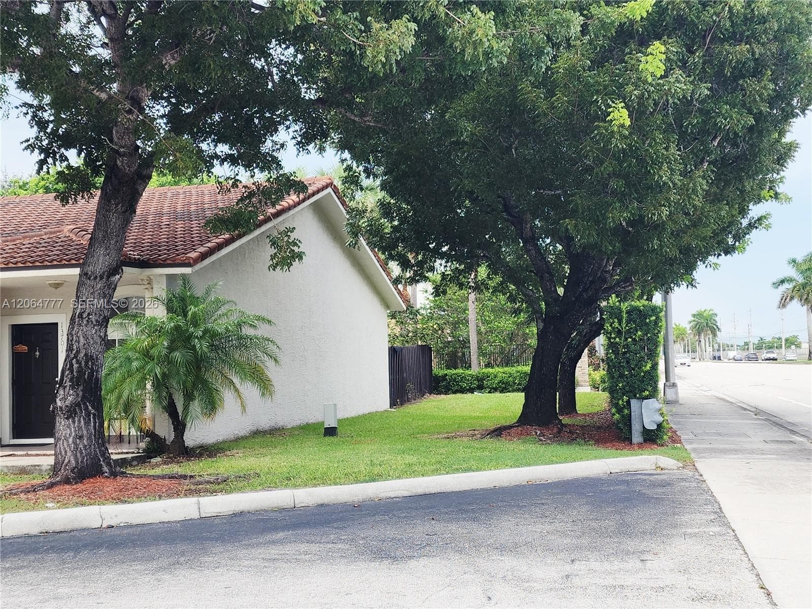13701 SW 169th Ter, Miami, FL 33177 photo 2