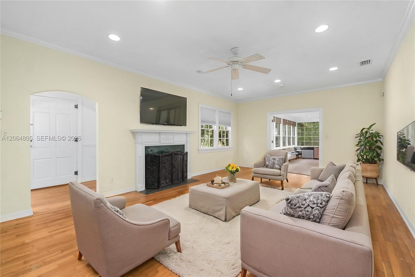 717 NE Boulevard, Gainesville, FL 32601 photo 3