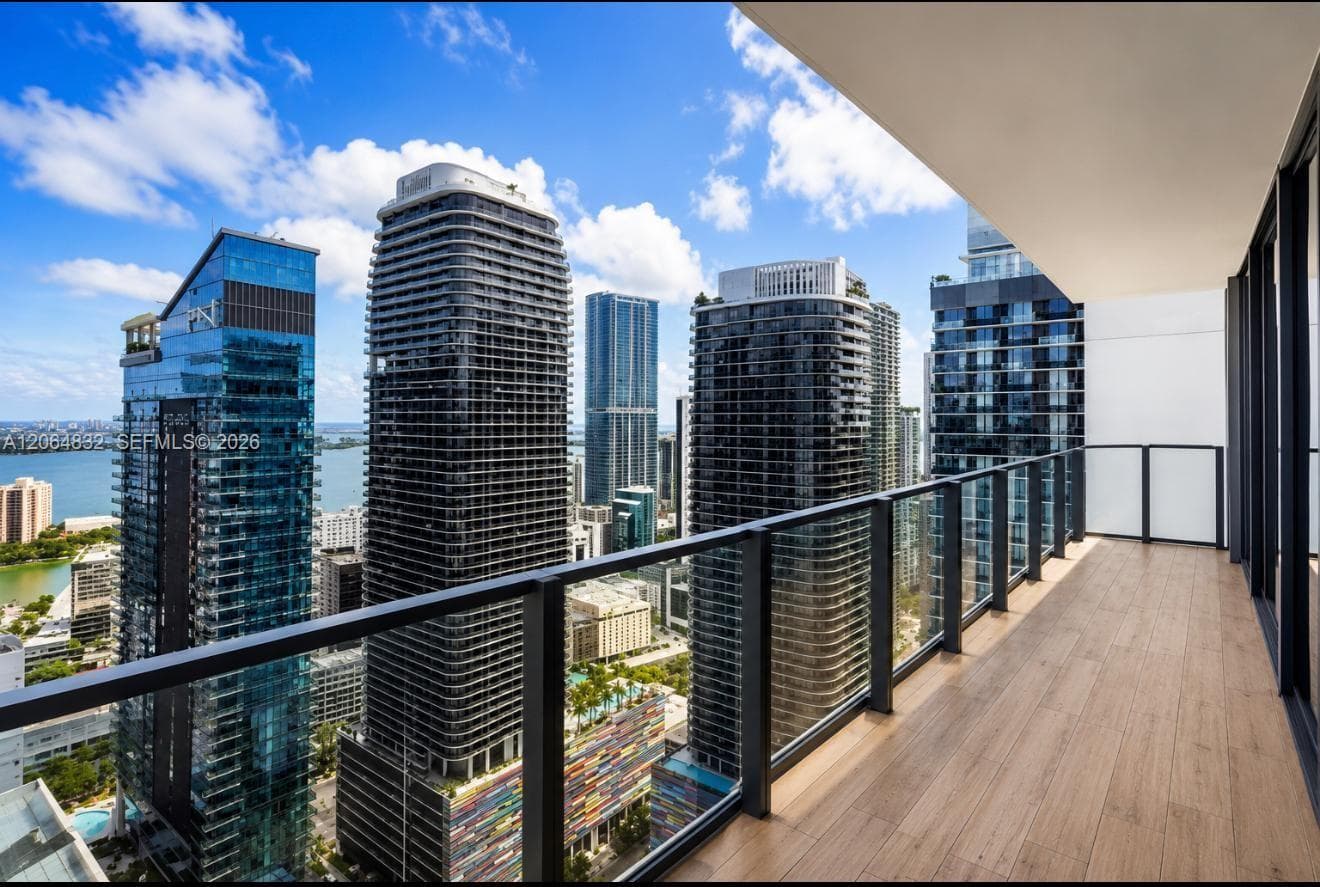 88 SW 7th St # 3709, Miami, FL 33130 photo 5