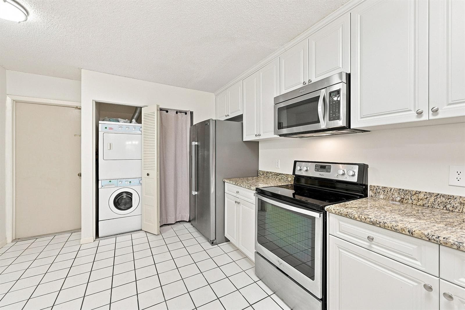 9825 NW 1ST Court, Plantation, FL 33324 photo 4