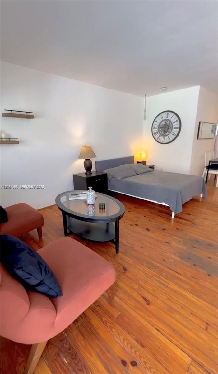 644 Meridian Ave # 10, Miami Beach, FL 33139 photo 2