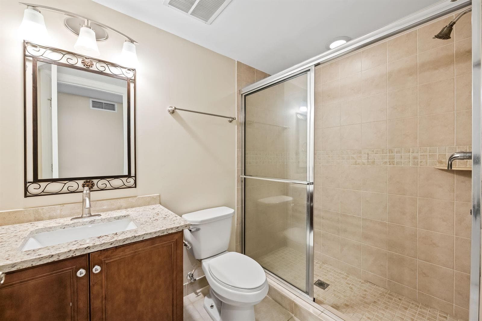 708 SE 15TH Street # 3, Fort Lauderdale, FL 33316 photo 4