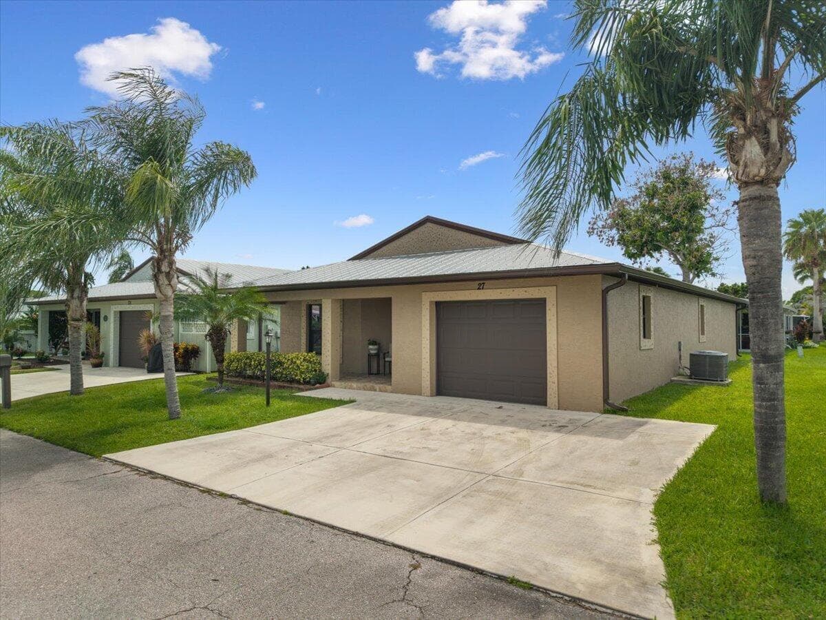27 MAYA Way, Port St. Lucie, FL 34952 photo 3