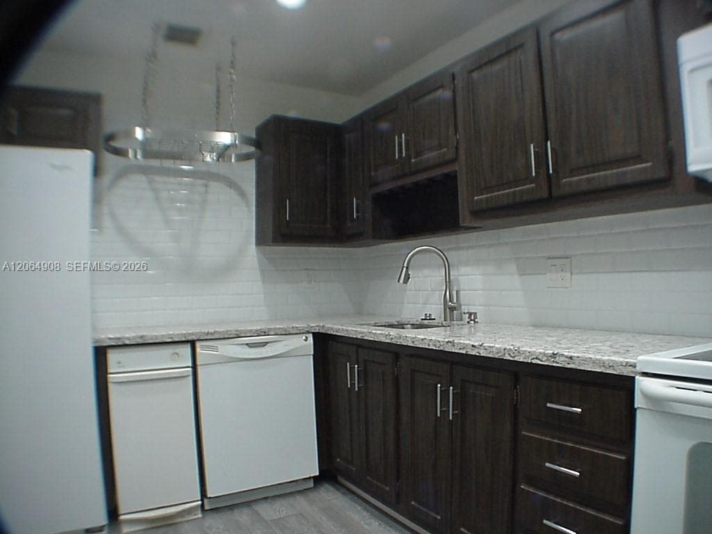 3823 Estepona Ave, Doral, FL 33178 photo 4