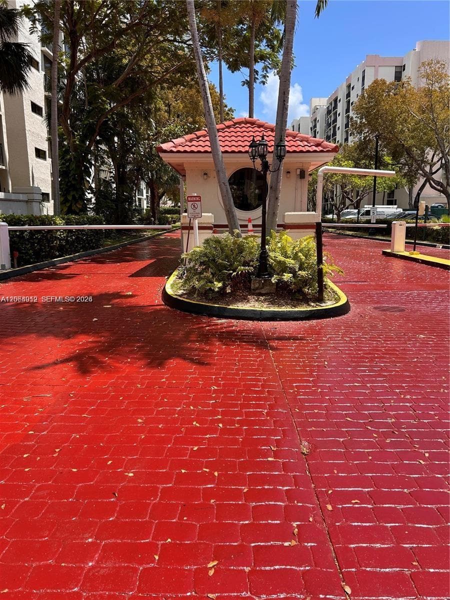17011 N Bay Rd # 112, Sunny Isles Beach, FL 33160 photo 4
