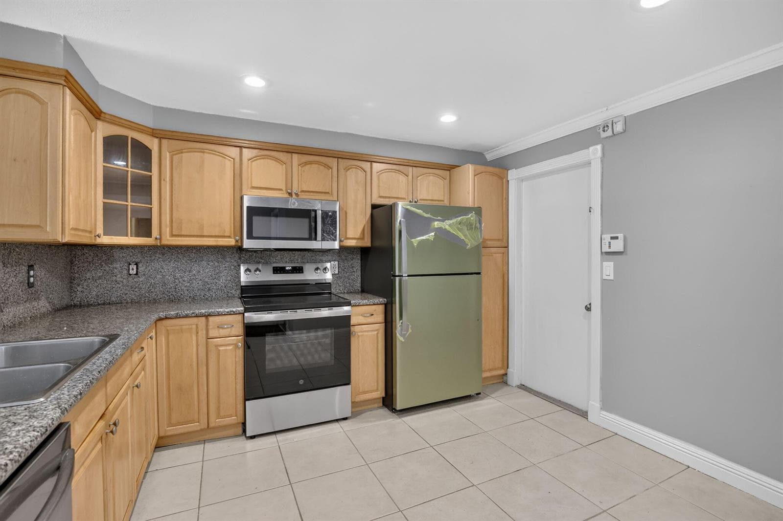 1603 Barcelona Way # 3-32, Weston, FL 33327 photo 4
