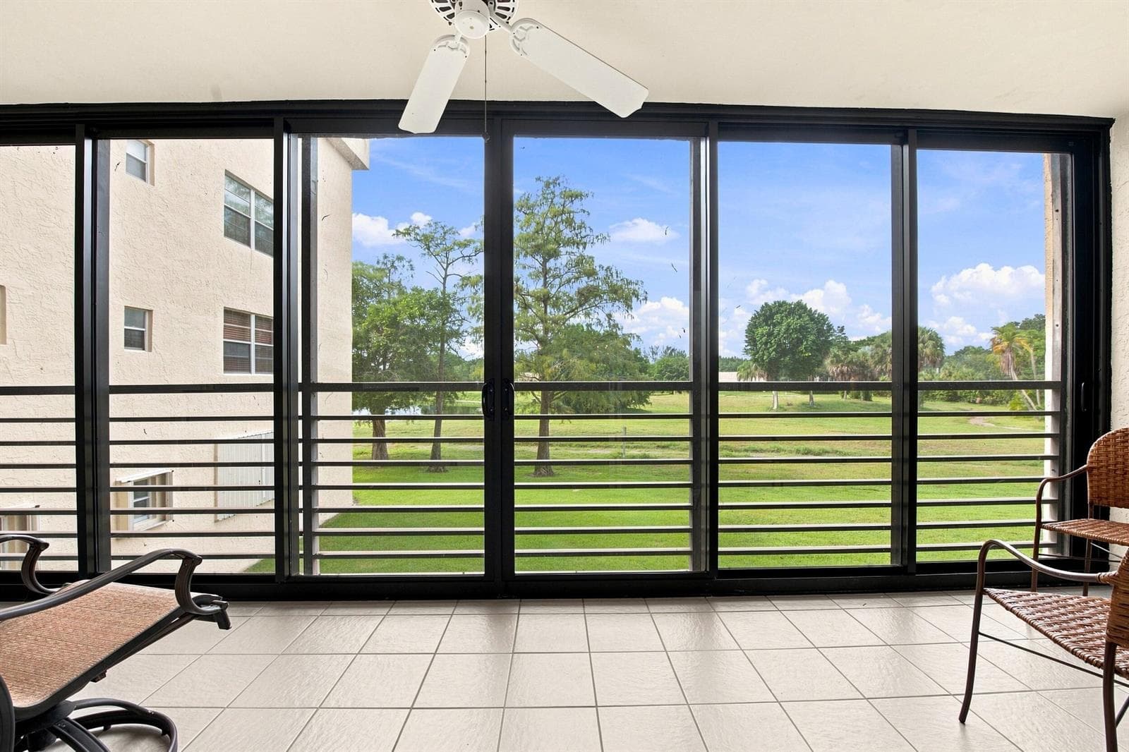 3231 HOLIDAY SPRINGS Boulevard # 205, Margate, FL 33063