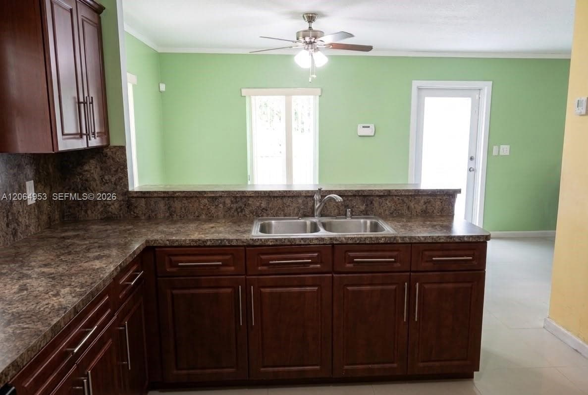 4330 NW 203rd Ter, Miami Gardens, FL 33055 photo 4