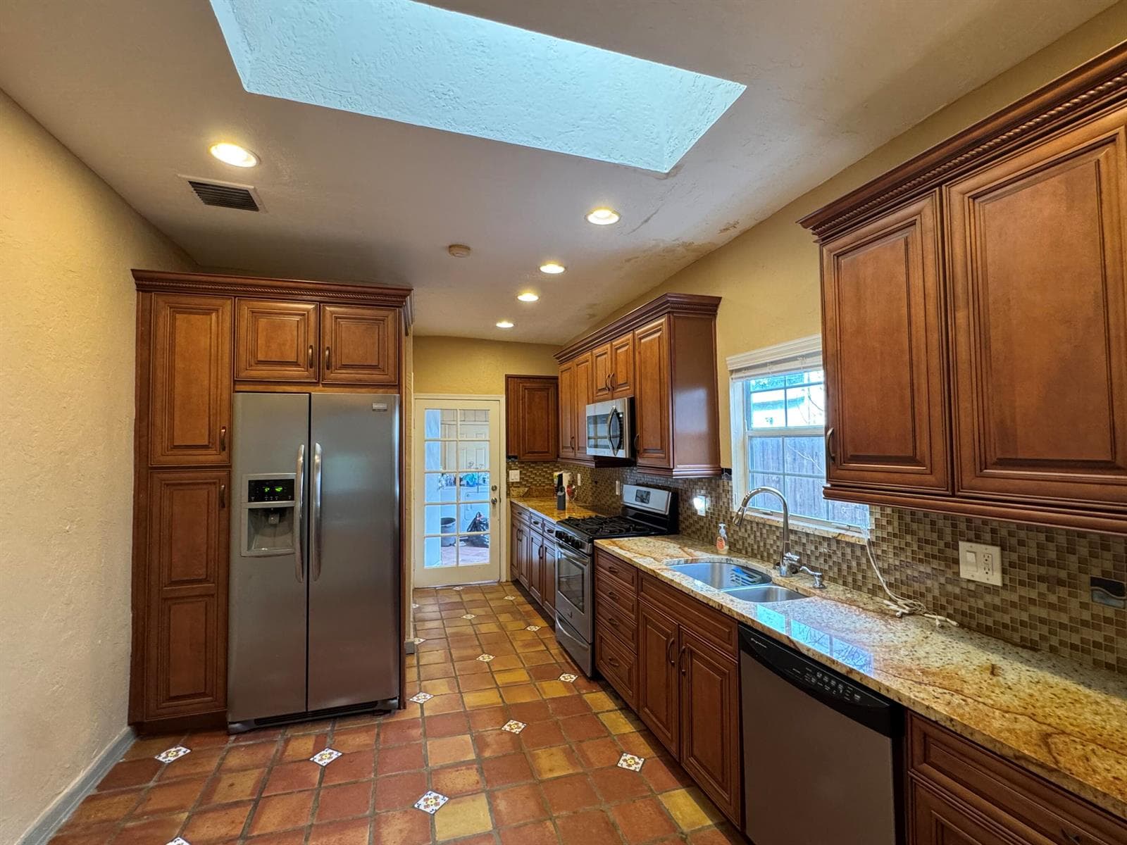 735 Colonial Road, West Palm Beach, FL 33405 photo 3
