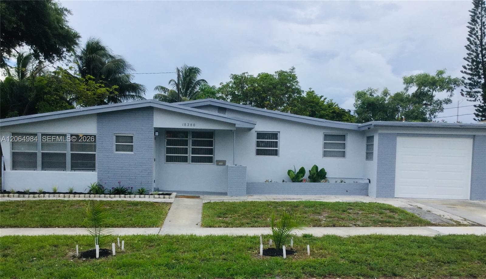 18280 S Glades Dr, North Miami Beach, FL 33162