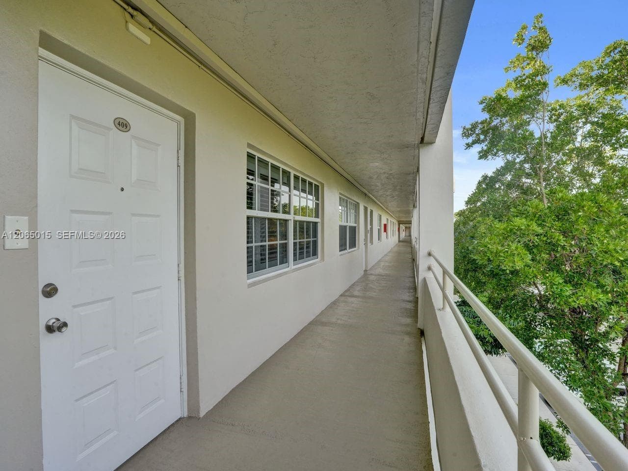 808 Cypress Blvd # 409, Pompano Beach, FL 33069 photo 2